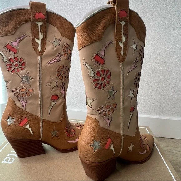 NWT Dolce Vita Lassie Western Boots Tan Floral Cutout Star Festival Size 7.5 - Picture 2 of 7
